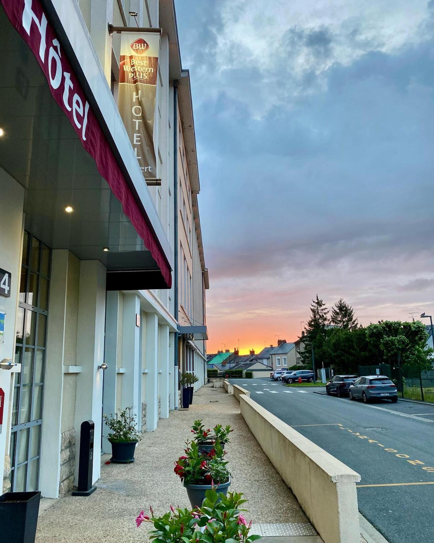 科尔伯特贝斯特韦斯特优质酒店 Châteauroux 外观 照片